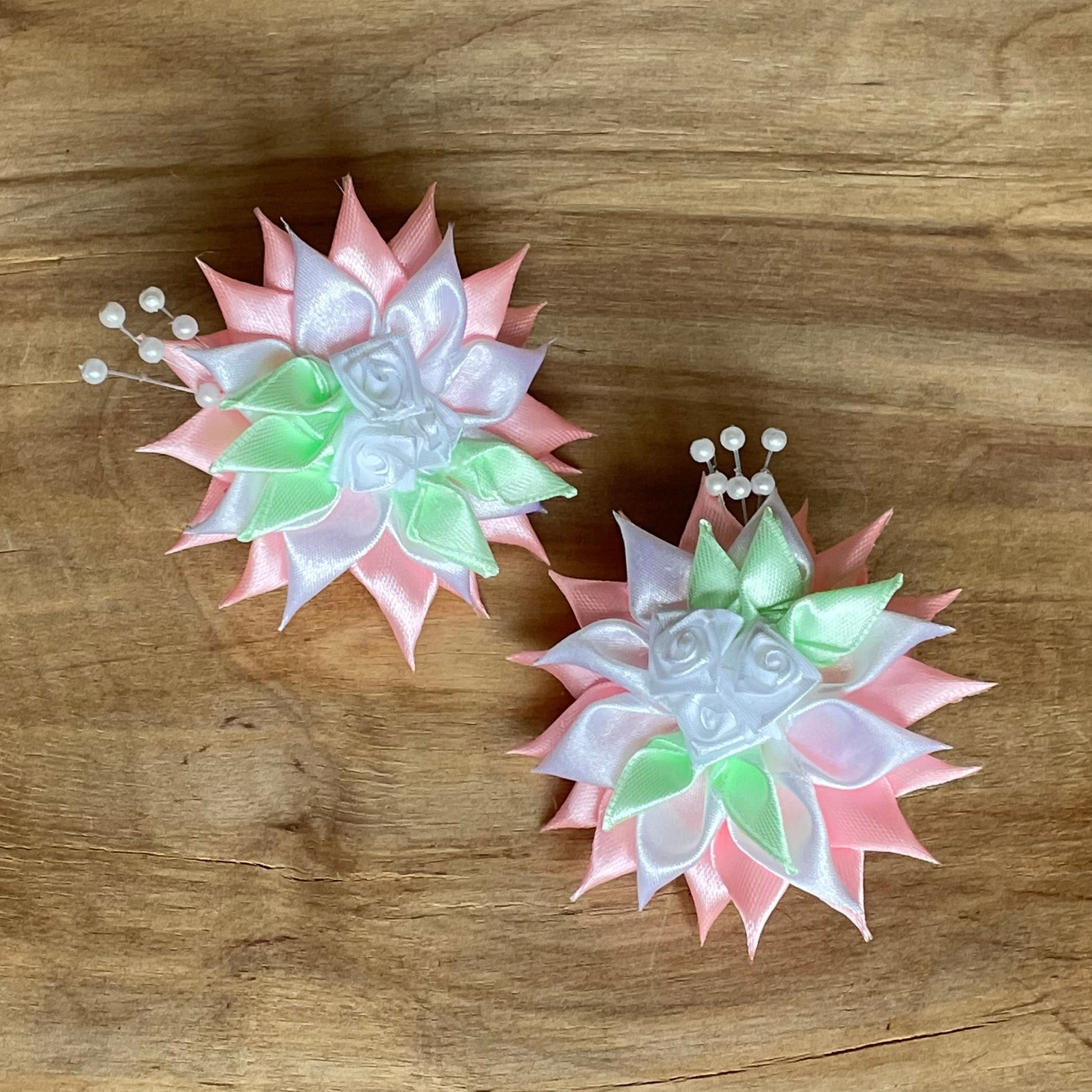 Gaiša matu gumija zieda formā (IRFI 48) - www.tiptip.lv 