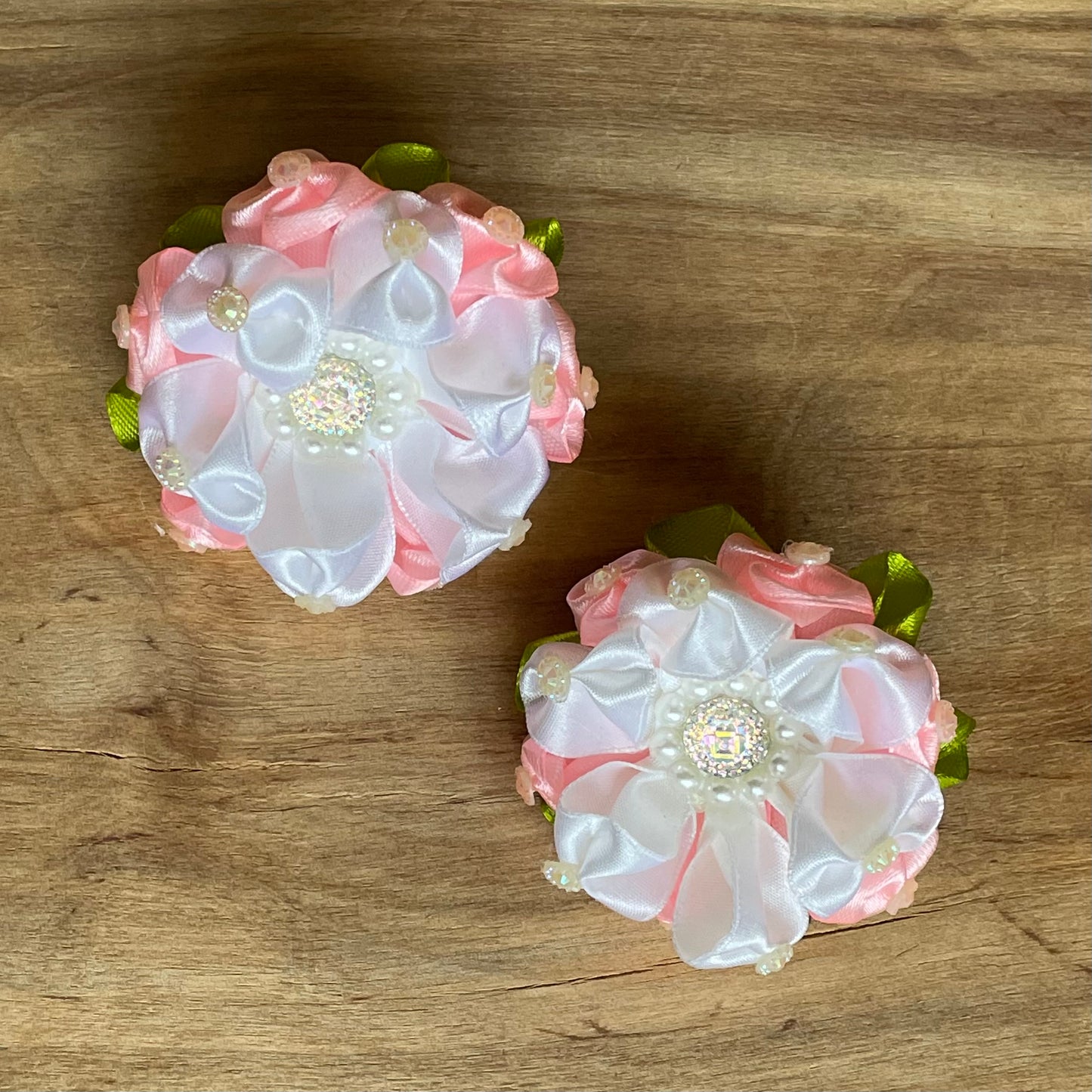 Gaiša matu gumija zieda formā (IRFI 51) - www.tiptip.lv 