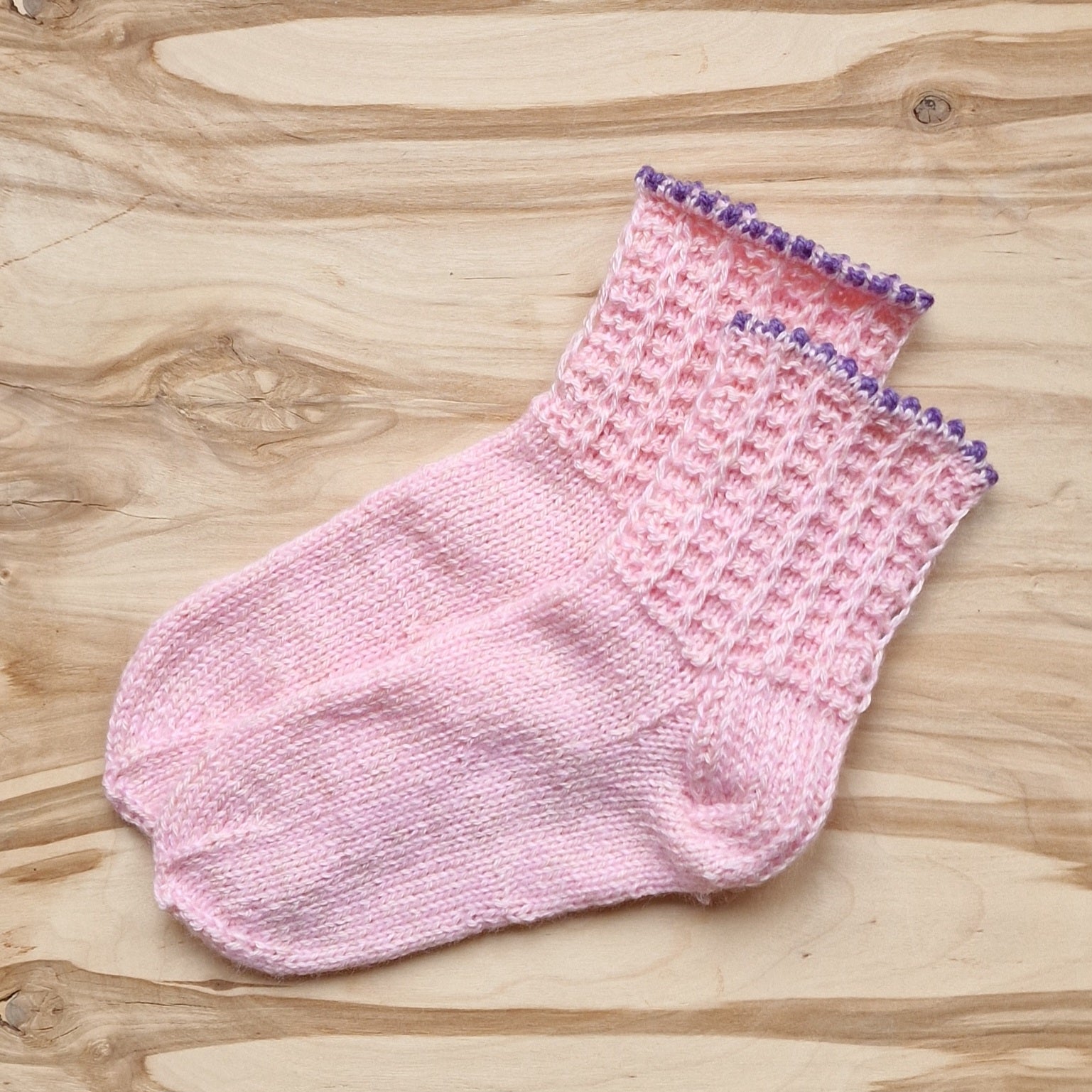 Gaiši rozā vilnas zeķes 37.-39.izm. (VEZI 14) - www.tiptip.lv 