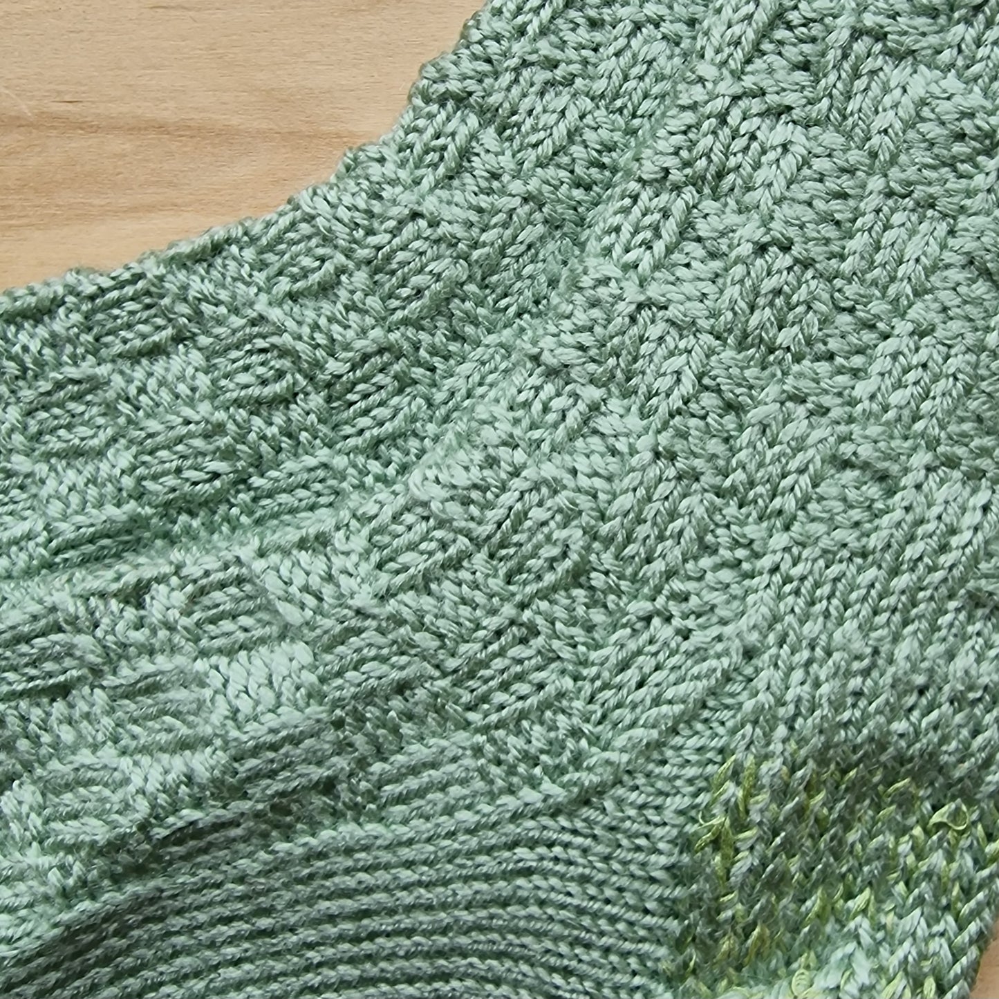 Gaiši zaļas vilnas zeķes vīriešiem 43.-45.izm. (LIGR 9) - www.tiptip.lv 