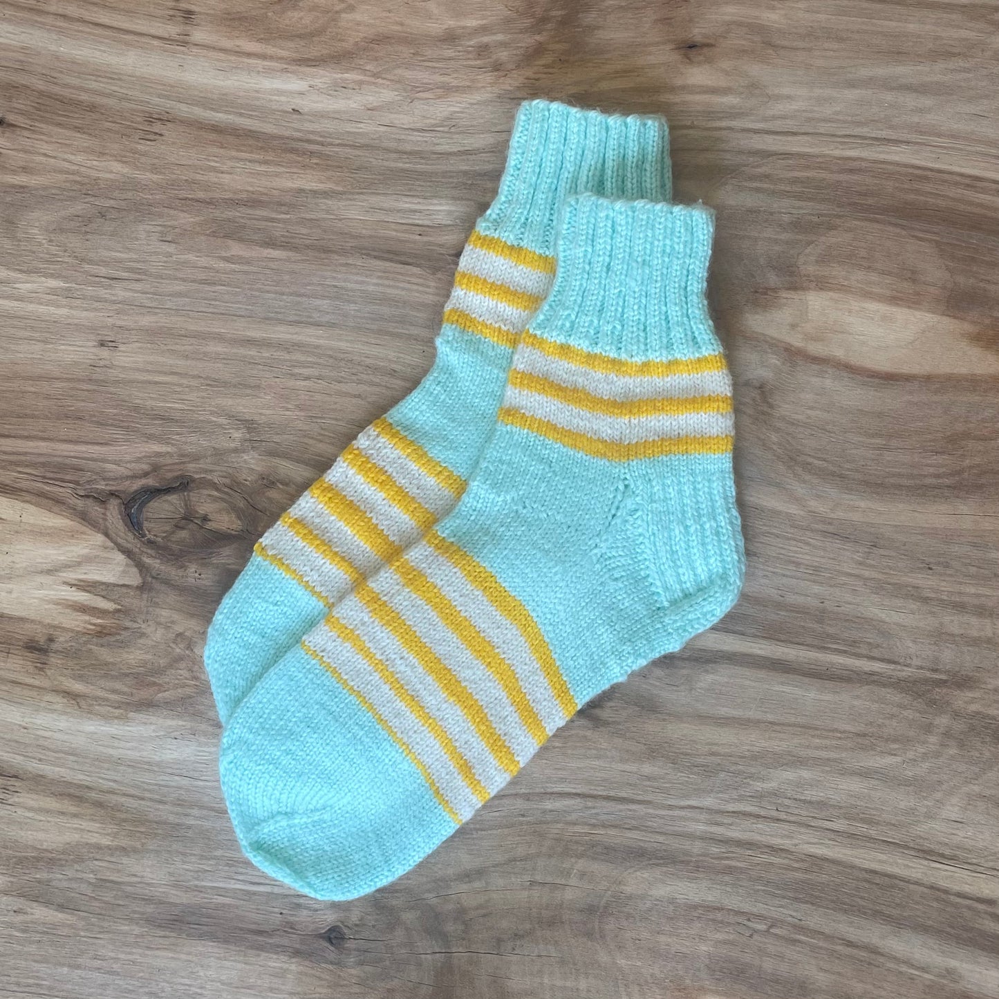 Gaiši zilas vilnas zeķes 36.-38.izm. (ASZE 72) - www.tiptip.lv 