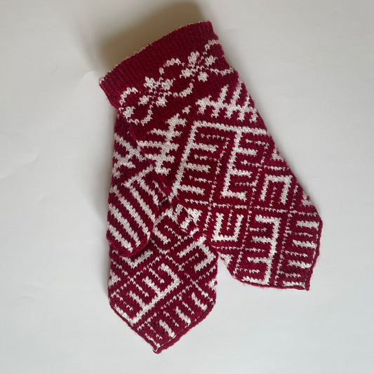 Purple woolen mittens with yellow floral patterns (GEBA 86)