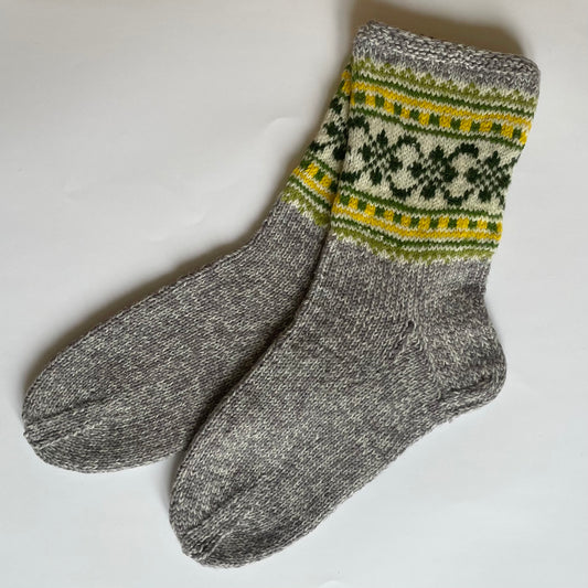 Warm socks size 36-38. gray with decorative trim (RABE 62)