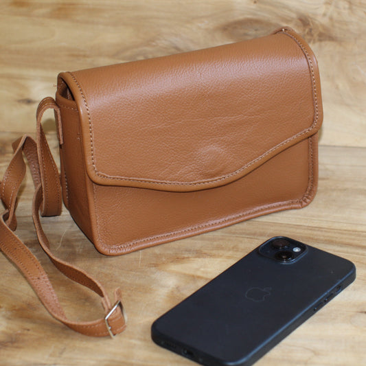 Brūna ādas soma (RARA 246)