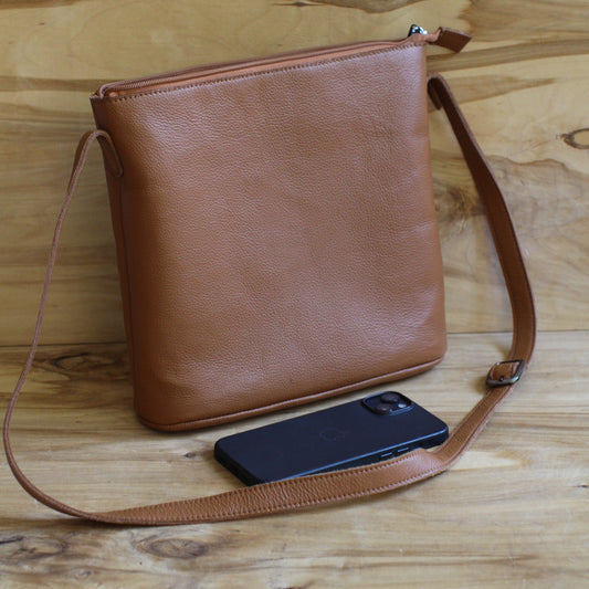 Brūna ādas soma (RARA 241)