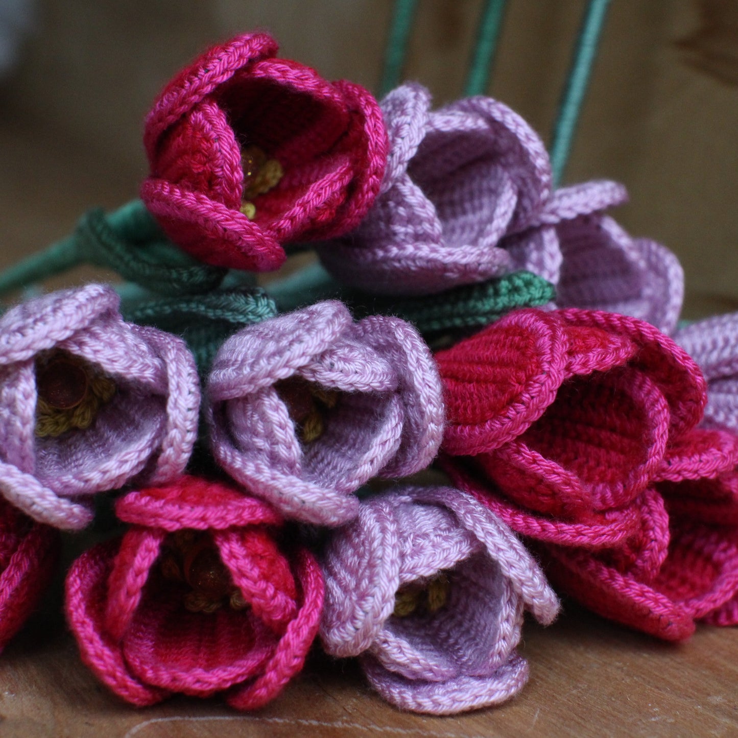 Tamborēta rozā tulpe  (INBA 20)