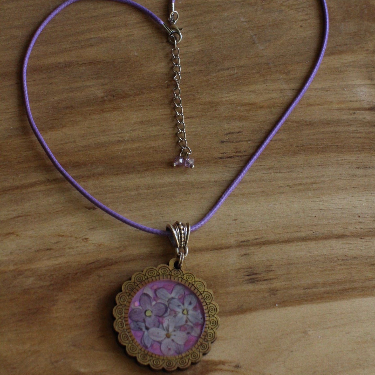 Kaklarota ar ceriņu ziediņiem (INBA 29)