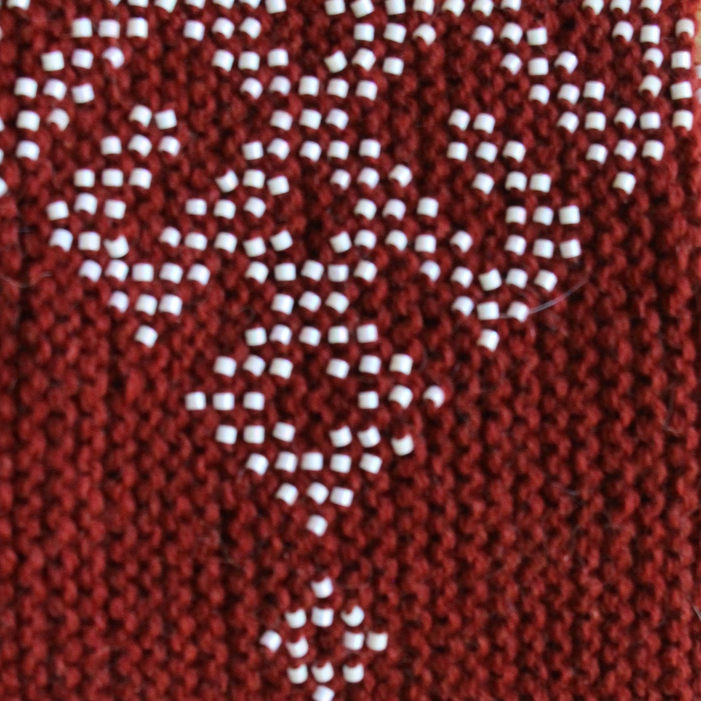 Adīti mauči jeb pulsa sildītāji karmīnsarkanā krāsā  (ZAMI 46)