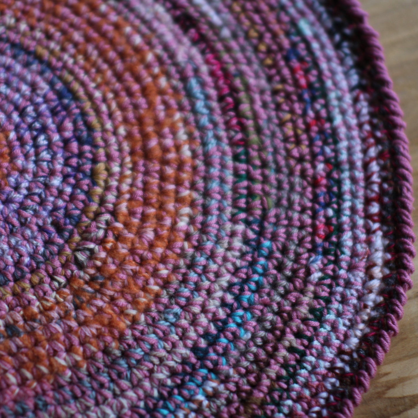 Tamborēts krēsla paliktnis (INPO 94)