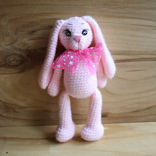 Tamborēts  gaiši rozā zaķis  (AIPU 100)