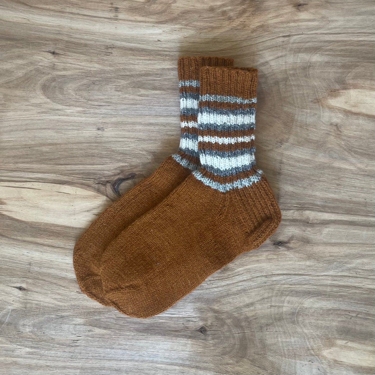 Brown woolen socks size 35.-37. (ASZE 71)