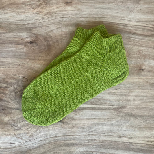 Salad green short woolen socks size 41.-43. (ASZE 83)