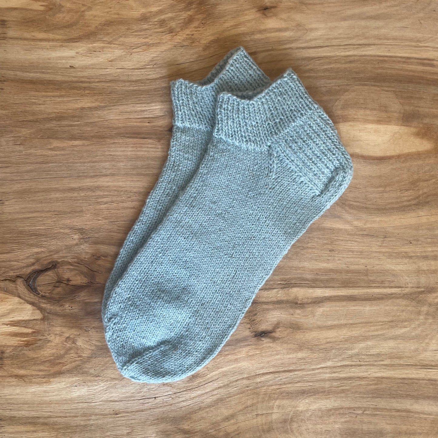 Blue short woolen socks size 43.-45. (ASZE 85)