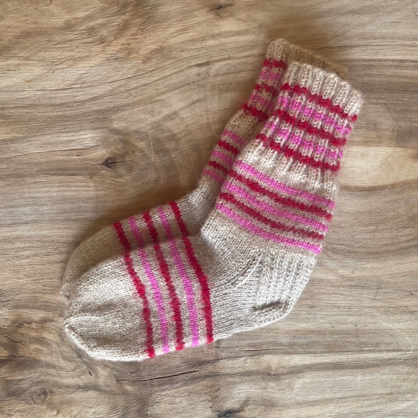 Soft brown wool socks for children, size 25.-27. (ELPU 23)