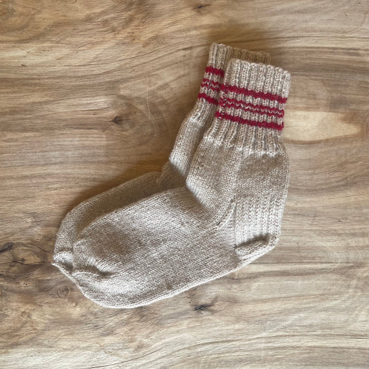 Soft brown wool socks for children, size 31.-33. (ELPU 27)