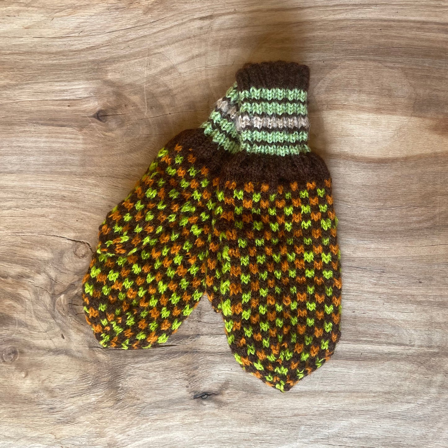 Dark brown mittens for kids (6-8 years) (ELPU36)