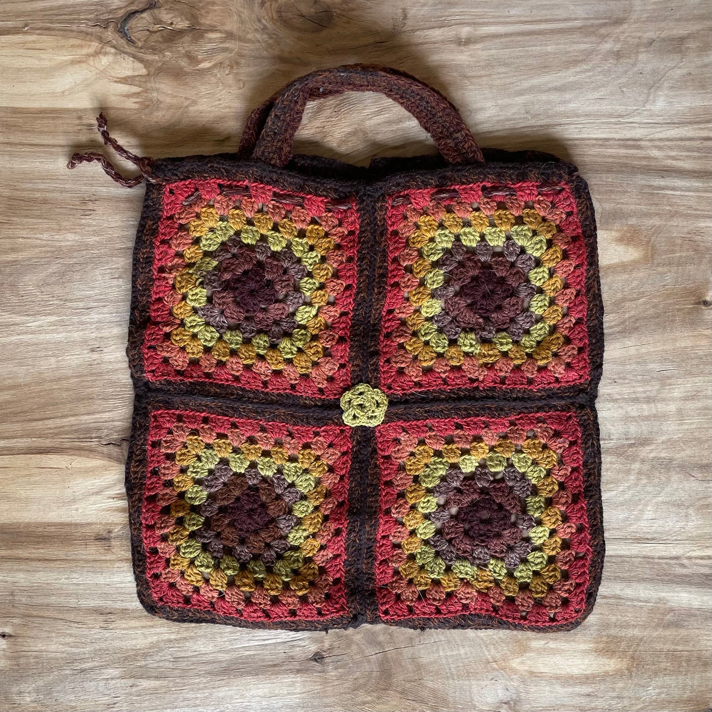 Square handbag in brown color (INKL 18)