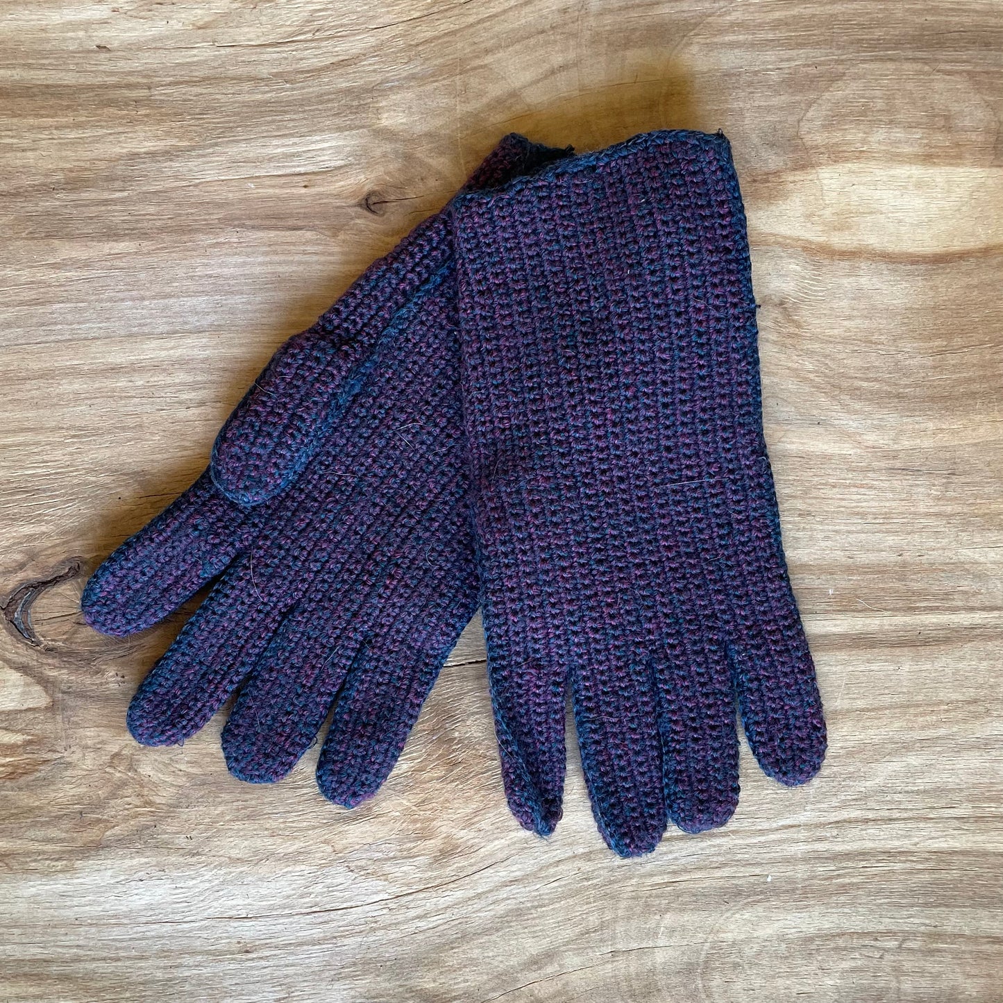  Dark purple/blue gloves (INKL 30)