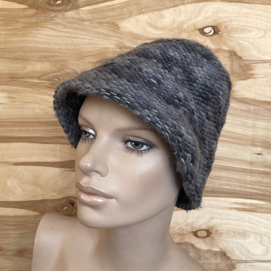 Dark gray hat (INKL 43)