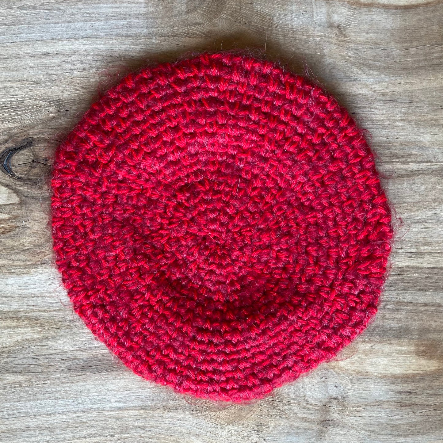 Bright red beret (INKL 46)