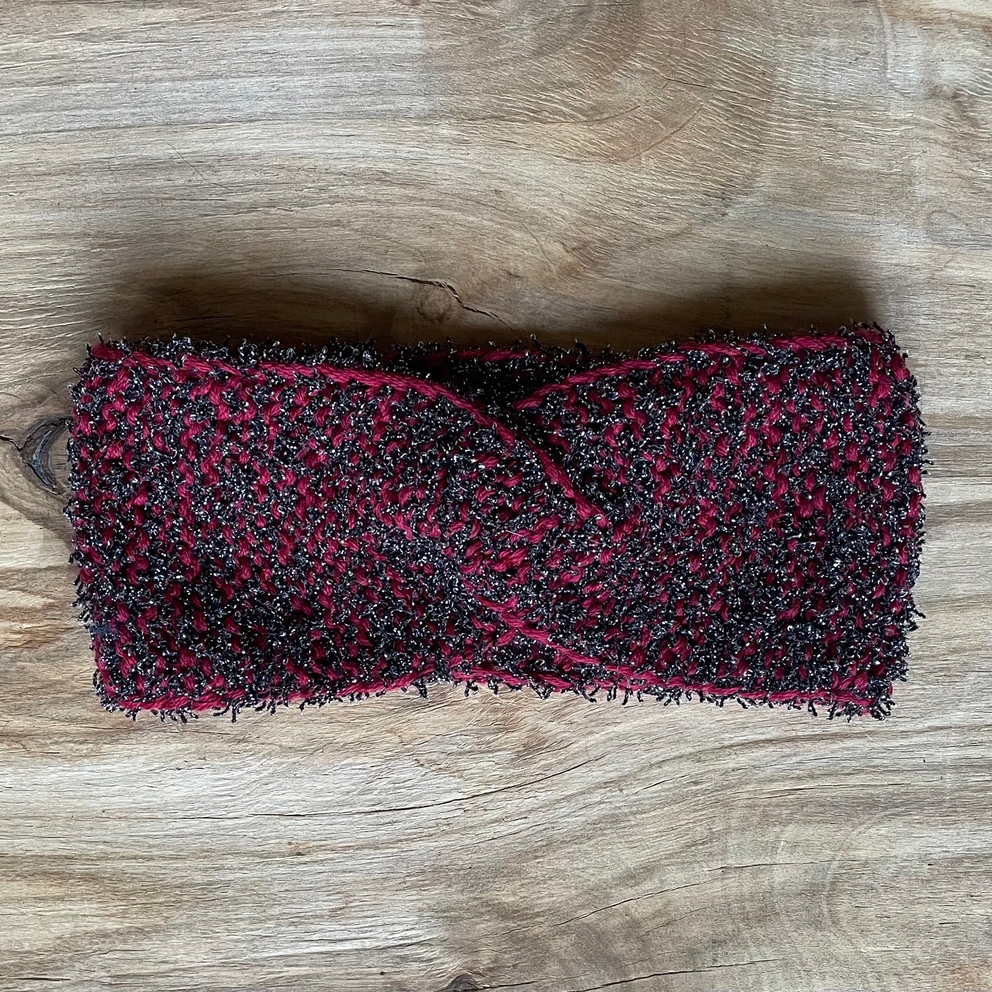 Dark red head band with black shiny yarn (VEPA 98)