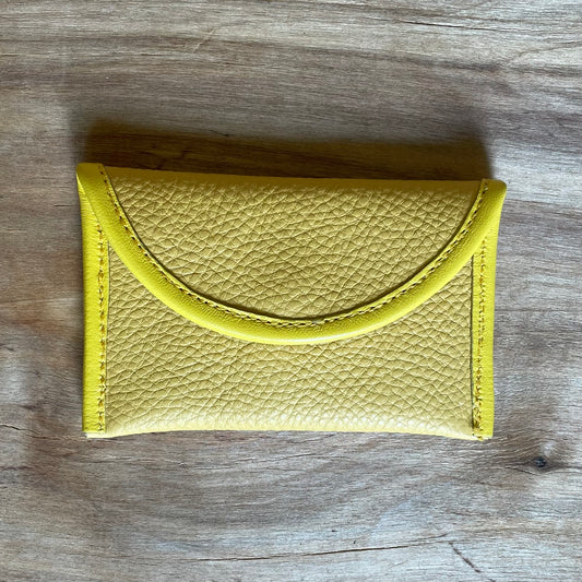 Small leather wallet in yellow (RARA 121)