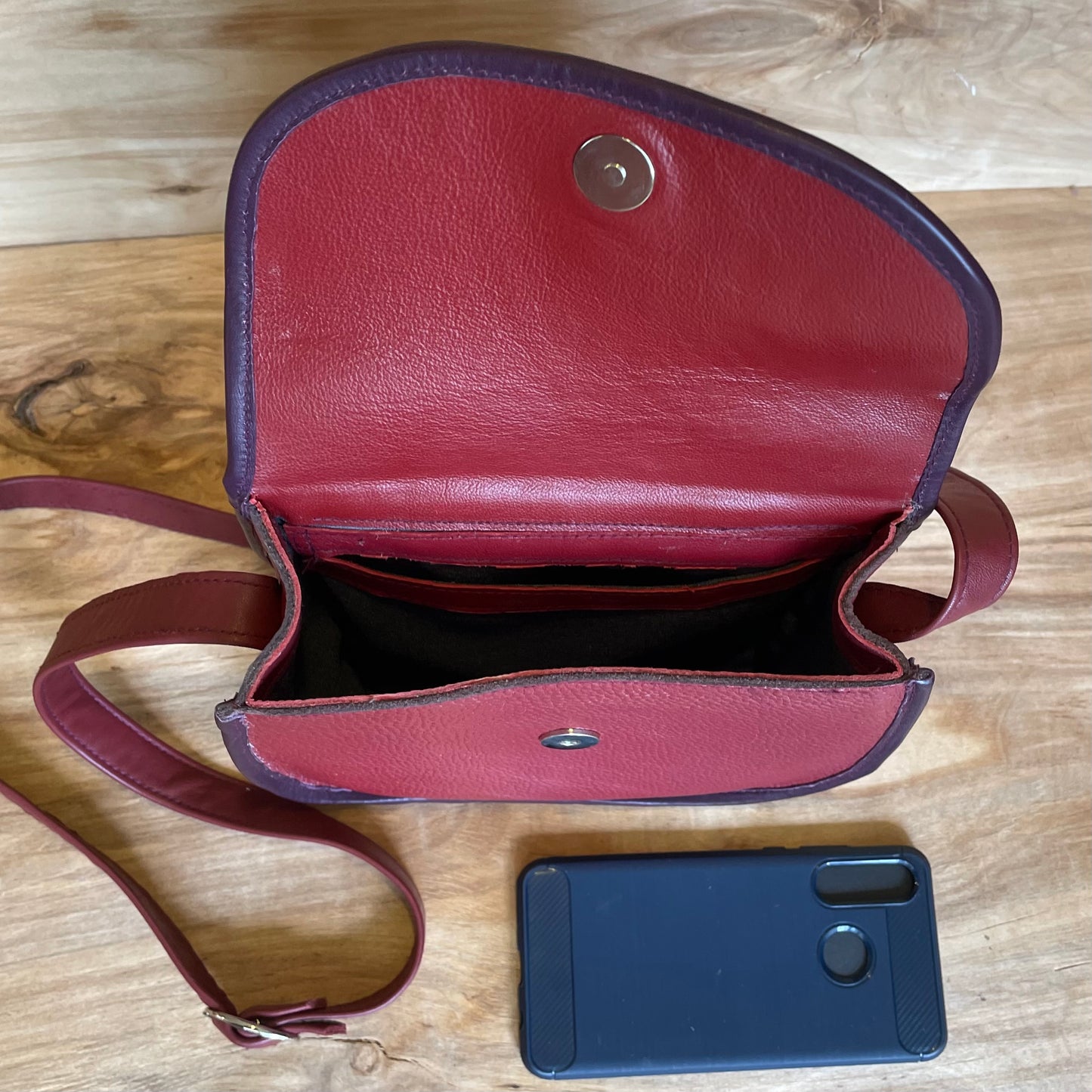 Dark red leather bag (RARA 138)