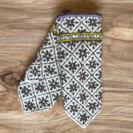 Woolen mittens with grey-brown diamond pattern (AIDZ 32)