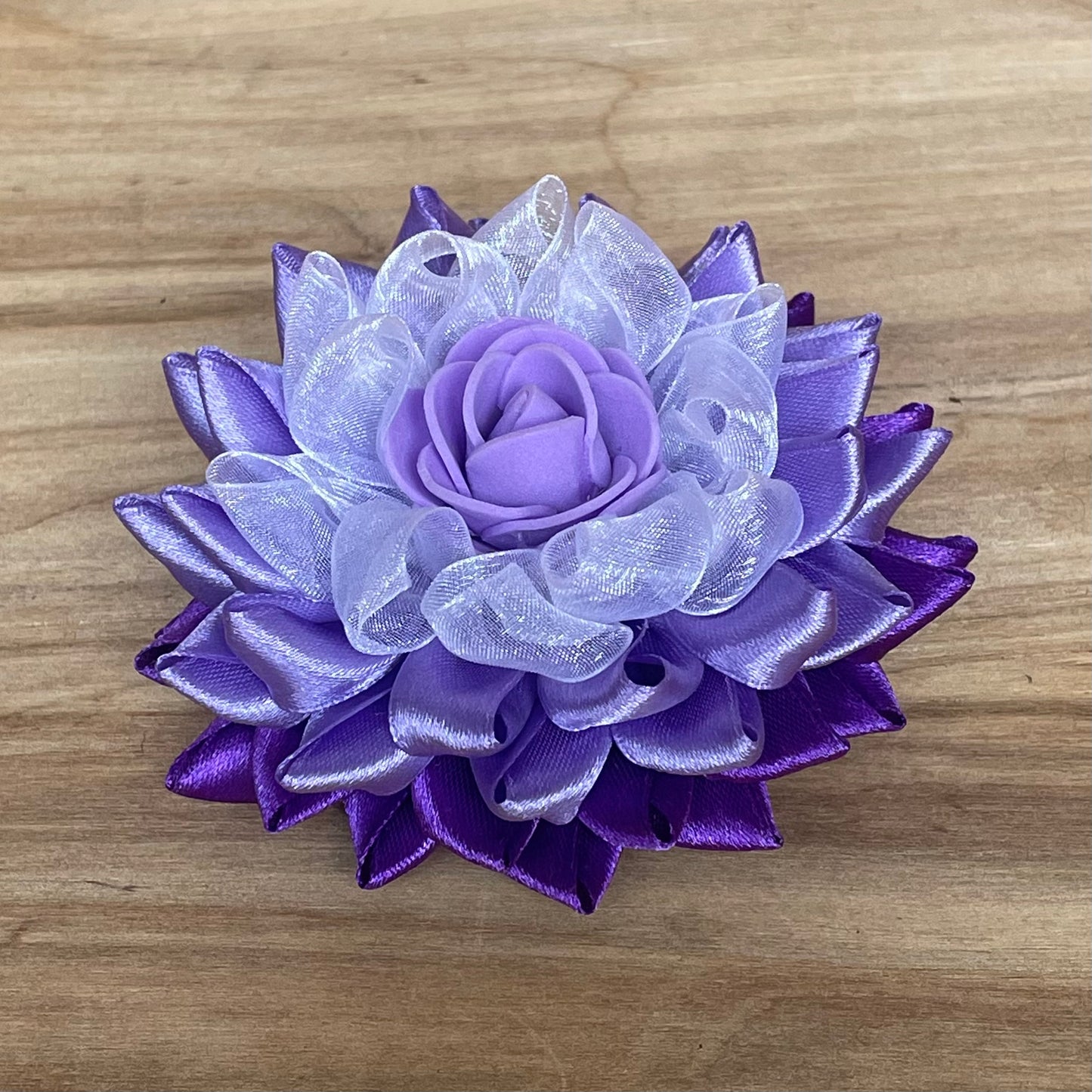 Lotus hair tie with purple middle (IRFI 2)