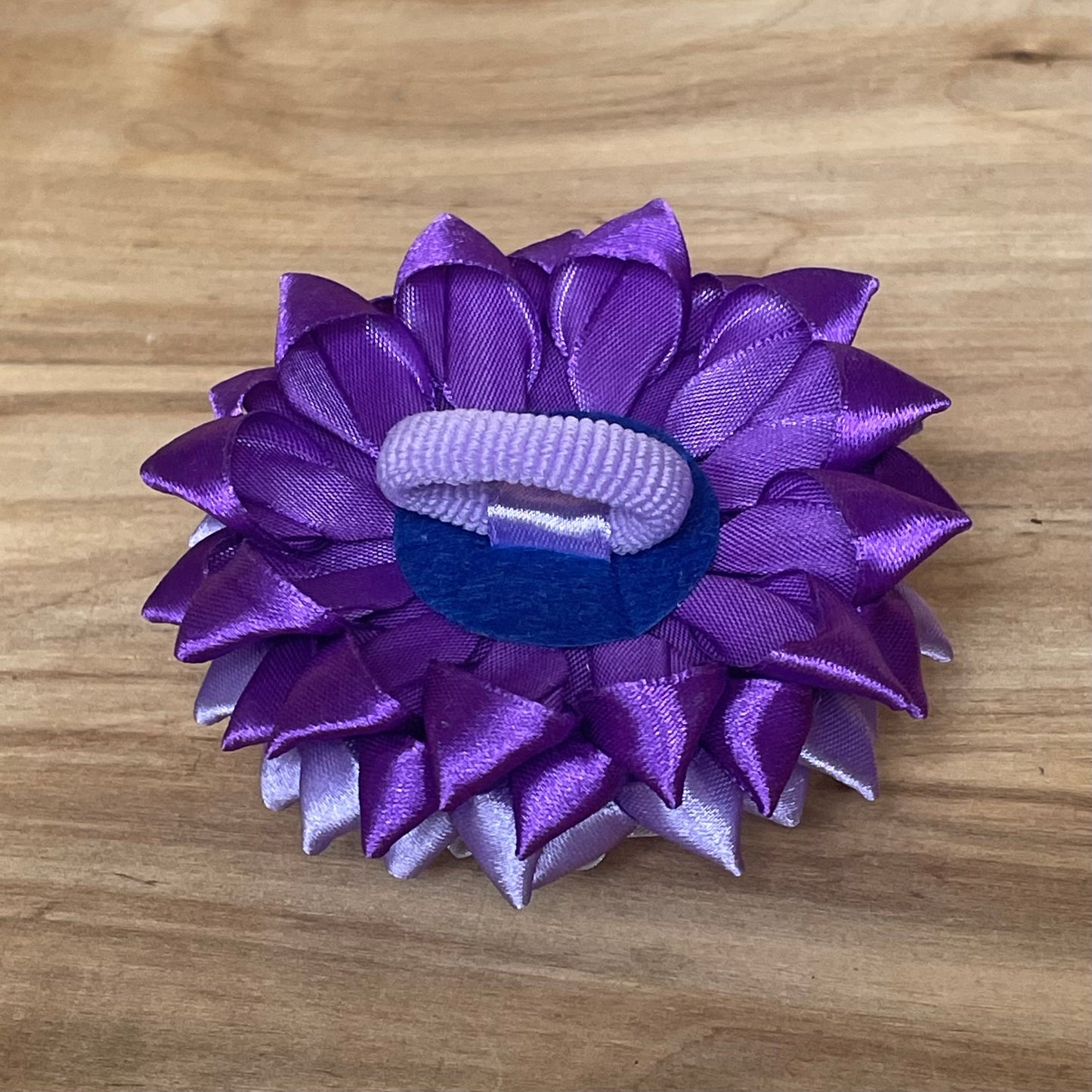 Lotus hair tie with purple middle (IRFI 2)