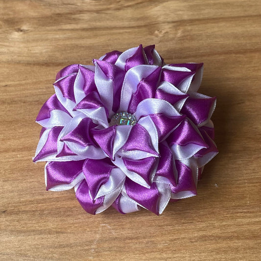 Purple colored hair tie in a shape of flower (IRFI 15)