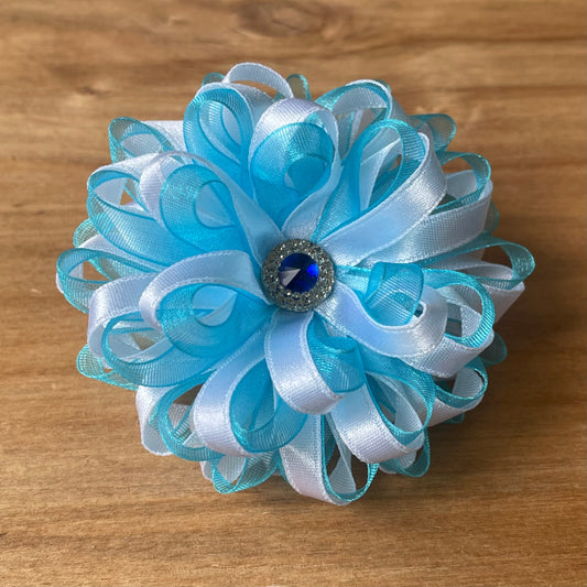 White and light blue hair tie in a shape of flower (IRFI 18)