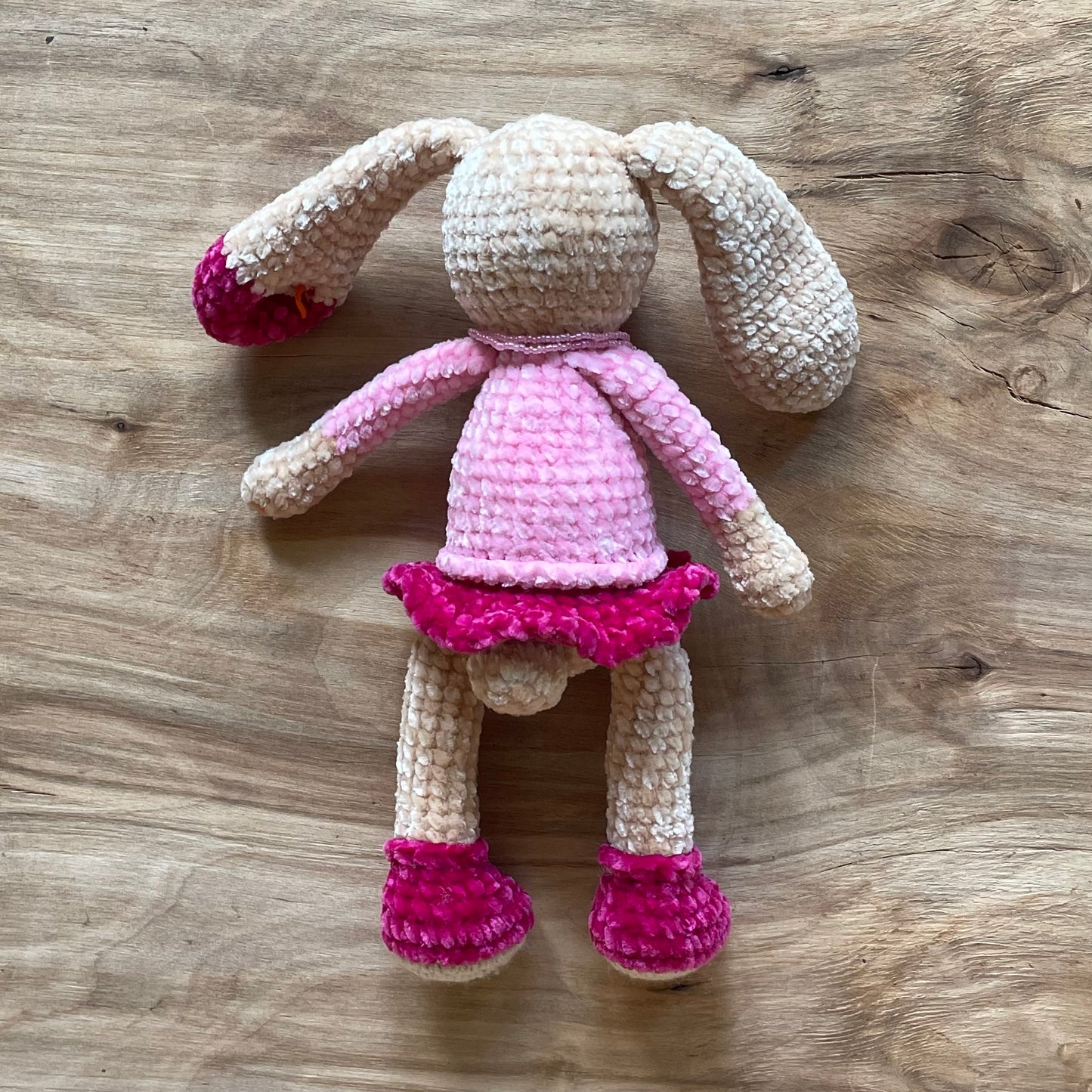 Toy - crocheted bunny - green (VIER/EVOS 16)