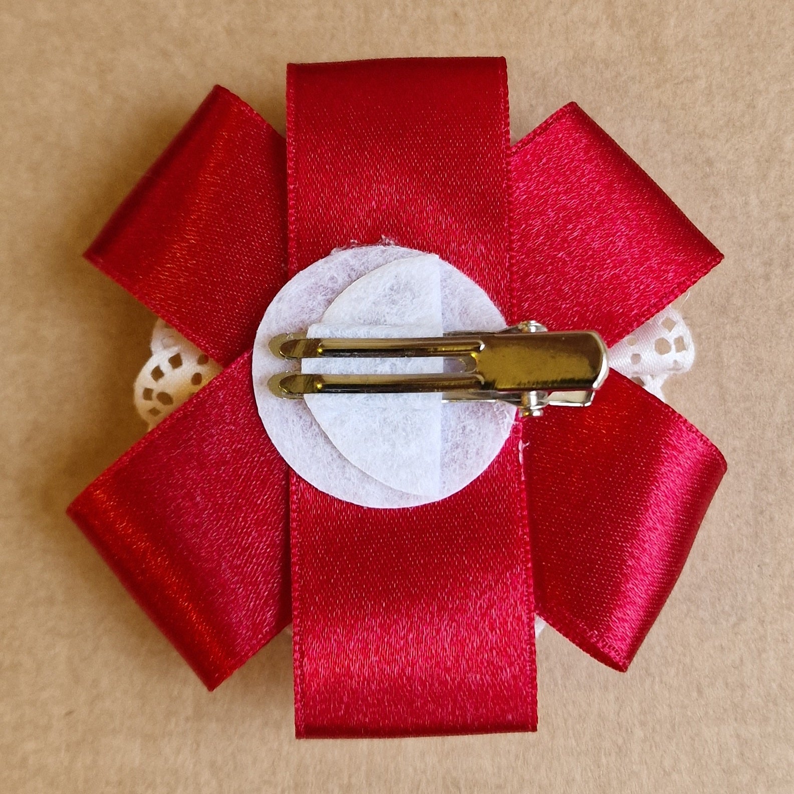 Latviska piespraude (AIPU LV2) - www.tiptip.lv 