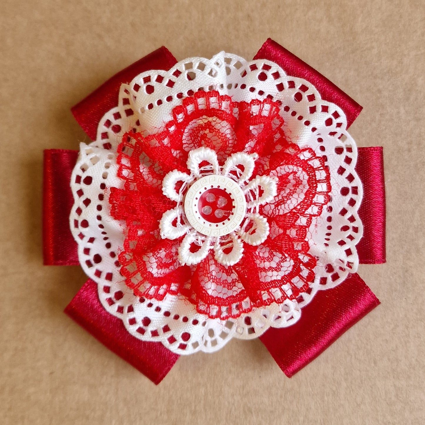 Latviska piespraude (AIPU LV2) - www.tiptip.lv 