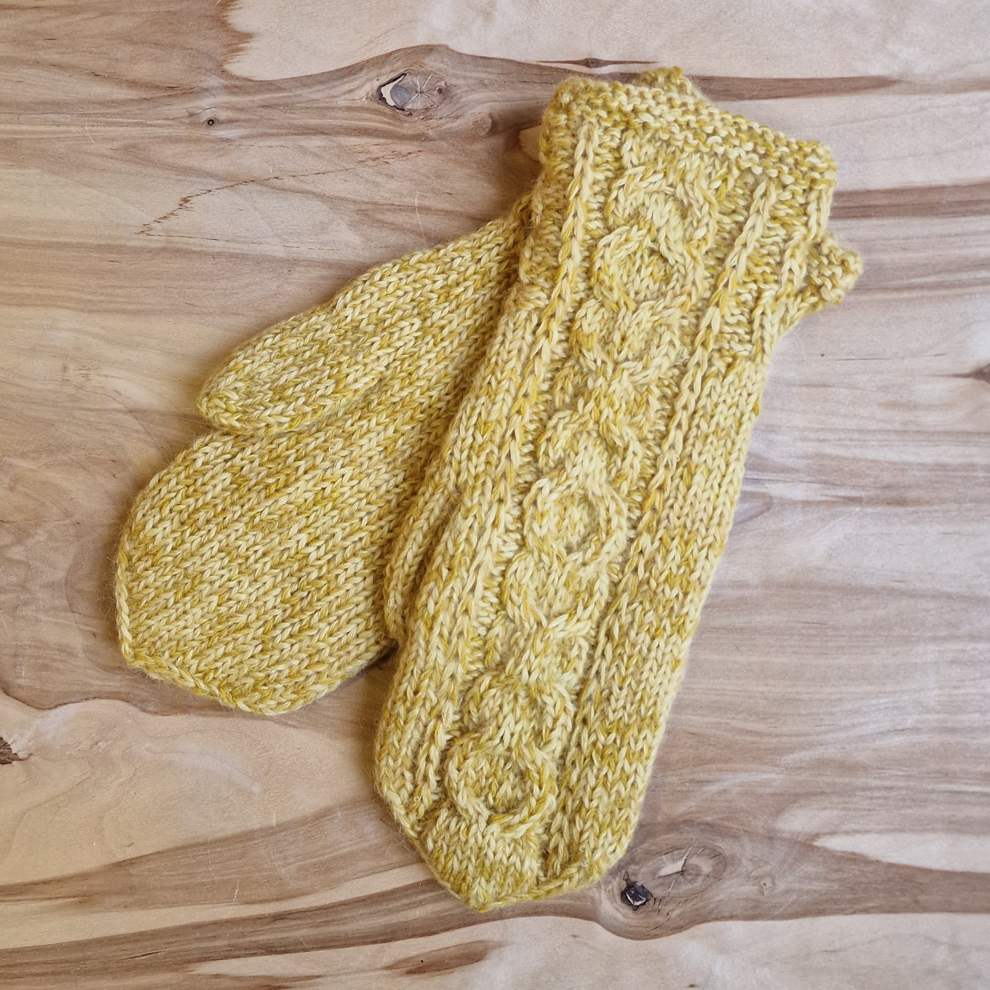 Melanža dzelteni adīti dūraiņi (DZTO 74) - www.tiptip.lv 