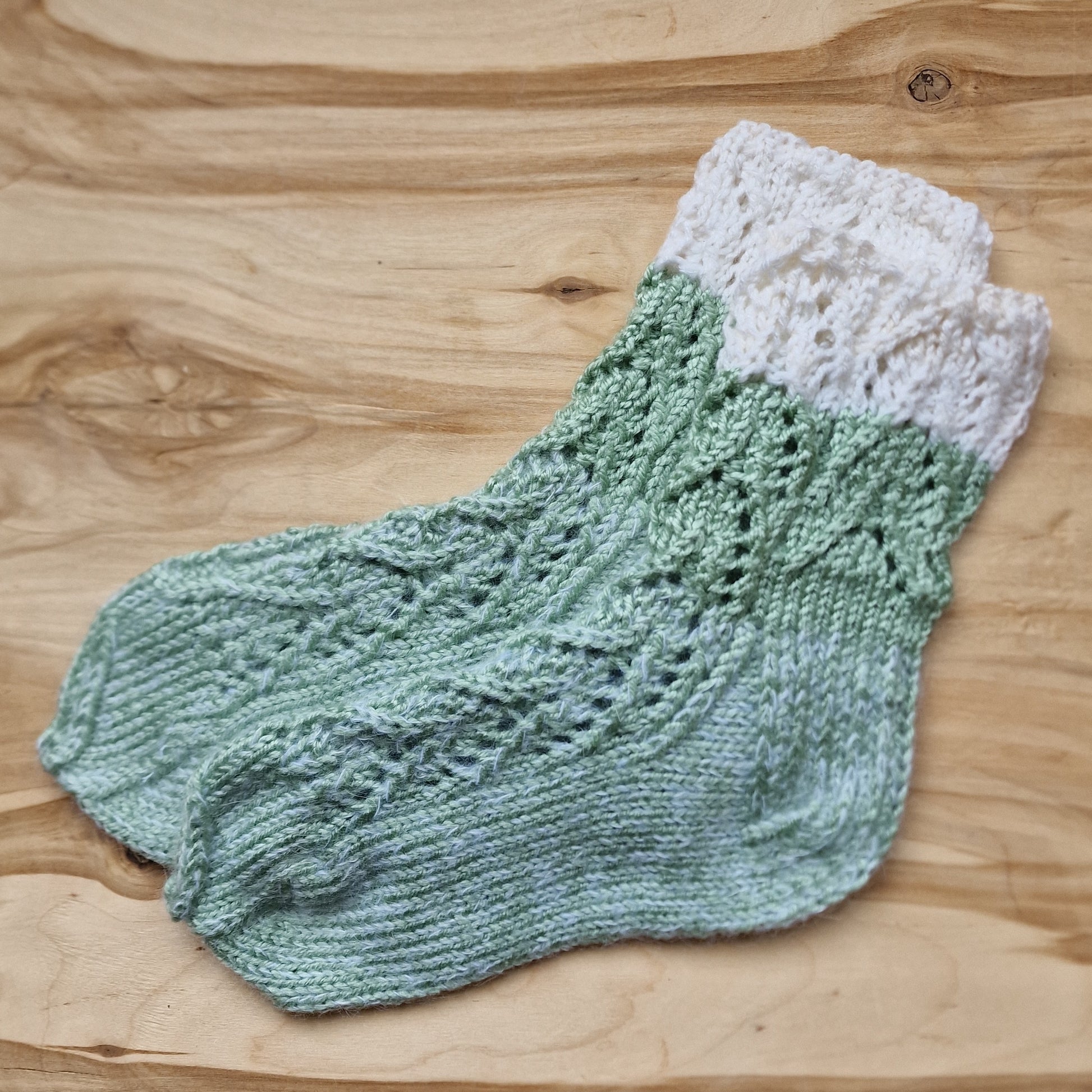 Mint/baltas vilnas zeķes 36.-38.izm. (LIGR 6) - www.tiptip.lv 