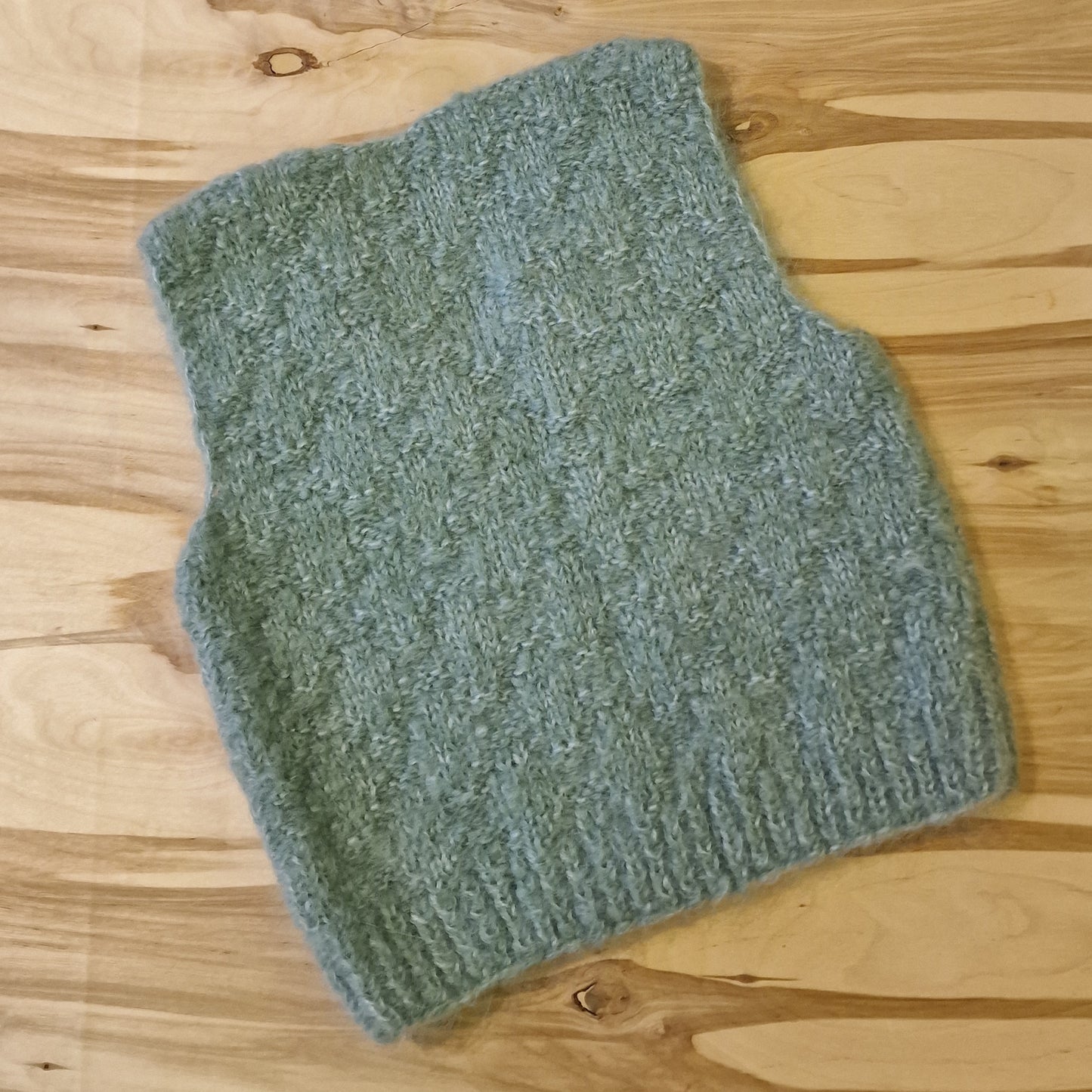 Mohēras dzijas veste bērnam (~4-6 gadi) (VEPA 90) - www.tiptip.lv 