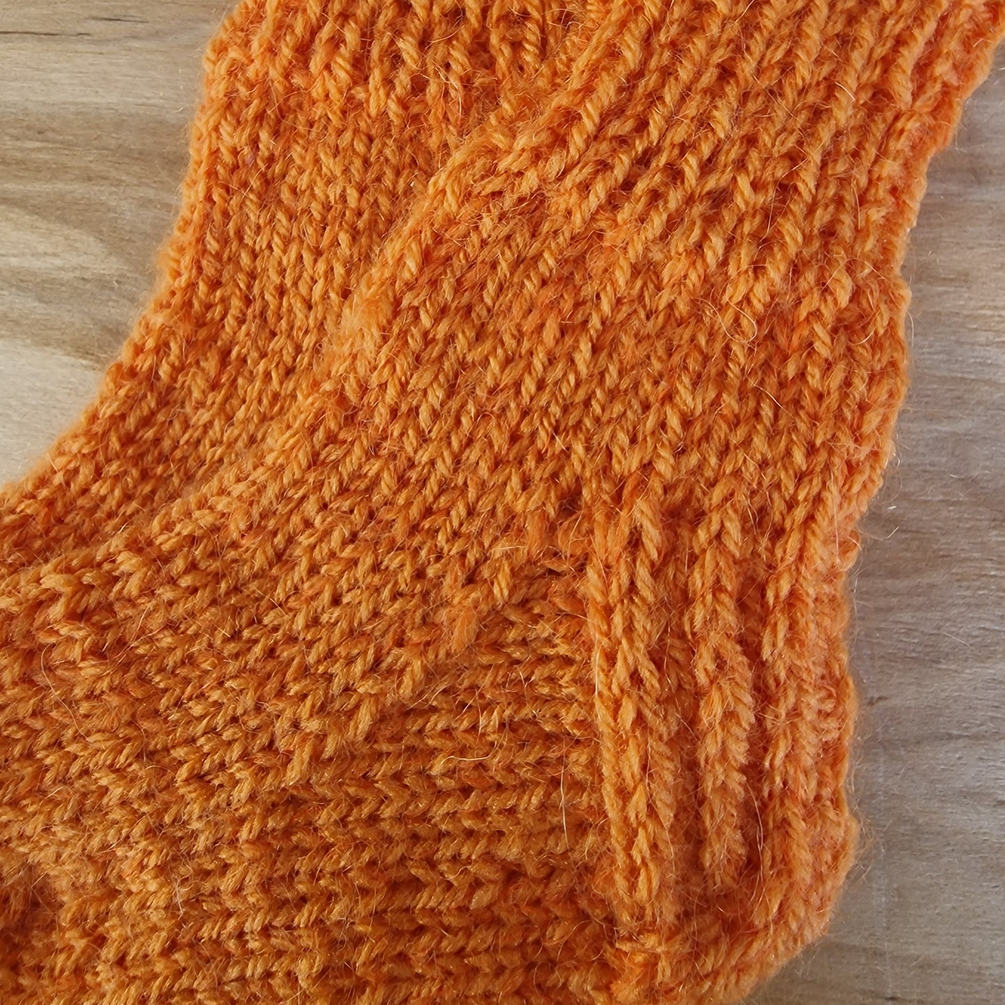 Oranžas bērnu vilnas zeķes 22.-24.izm. (ALMA 177) - www.tiptip.lv 