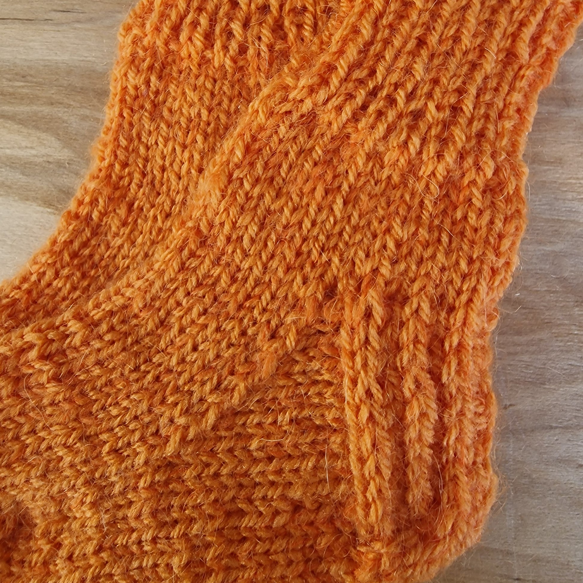 Oranžas bērnu vilnas zeķes 22.-24.izm. (ALMA 177) - www.tiptip.lv 