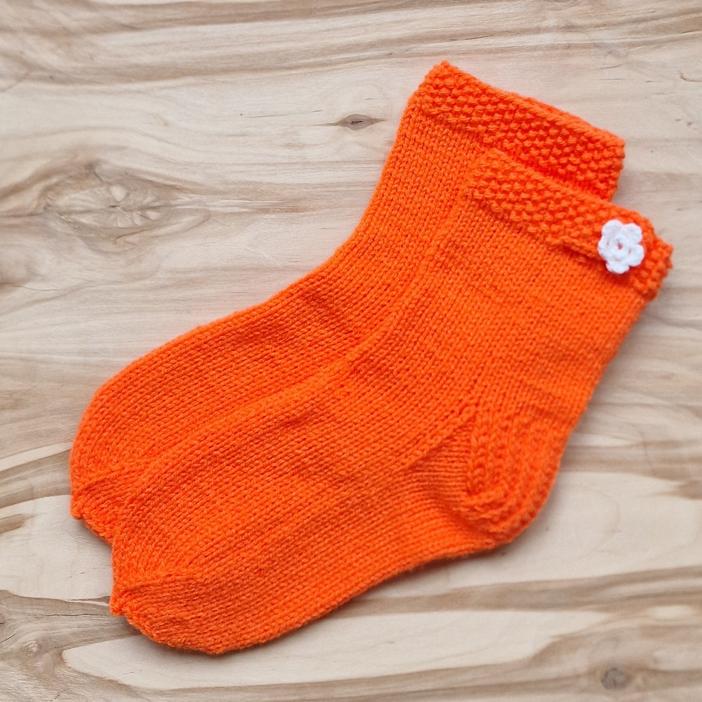 Oranžas blīva adījuma vilnas zeķes 36.-38.izm. (VEZI 24) - www.tiptip.lv 