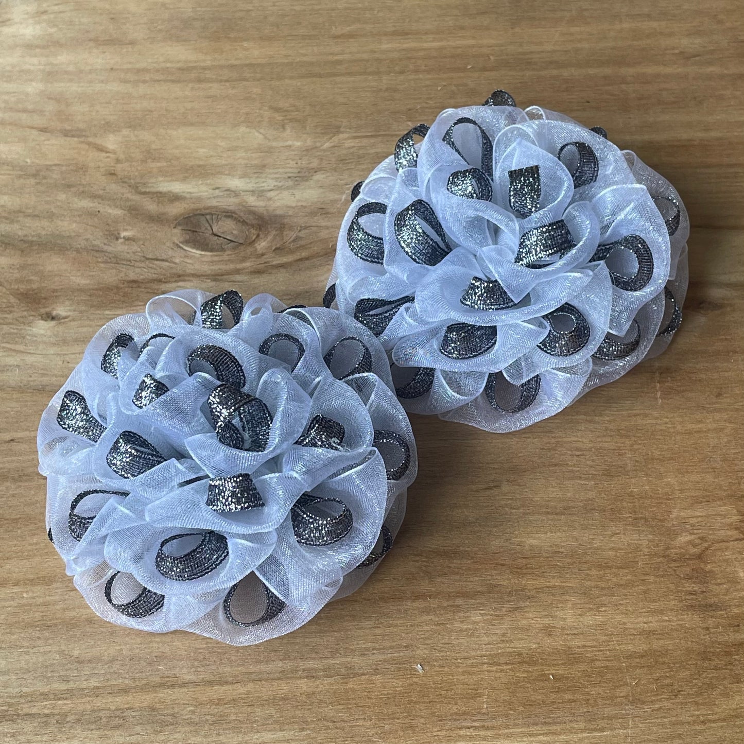 Pelēcīga spīdīga matu rota (IRFI 10) - www.tiptip.lv 