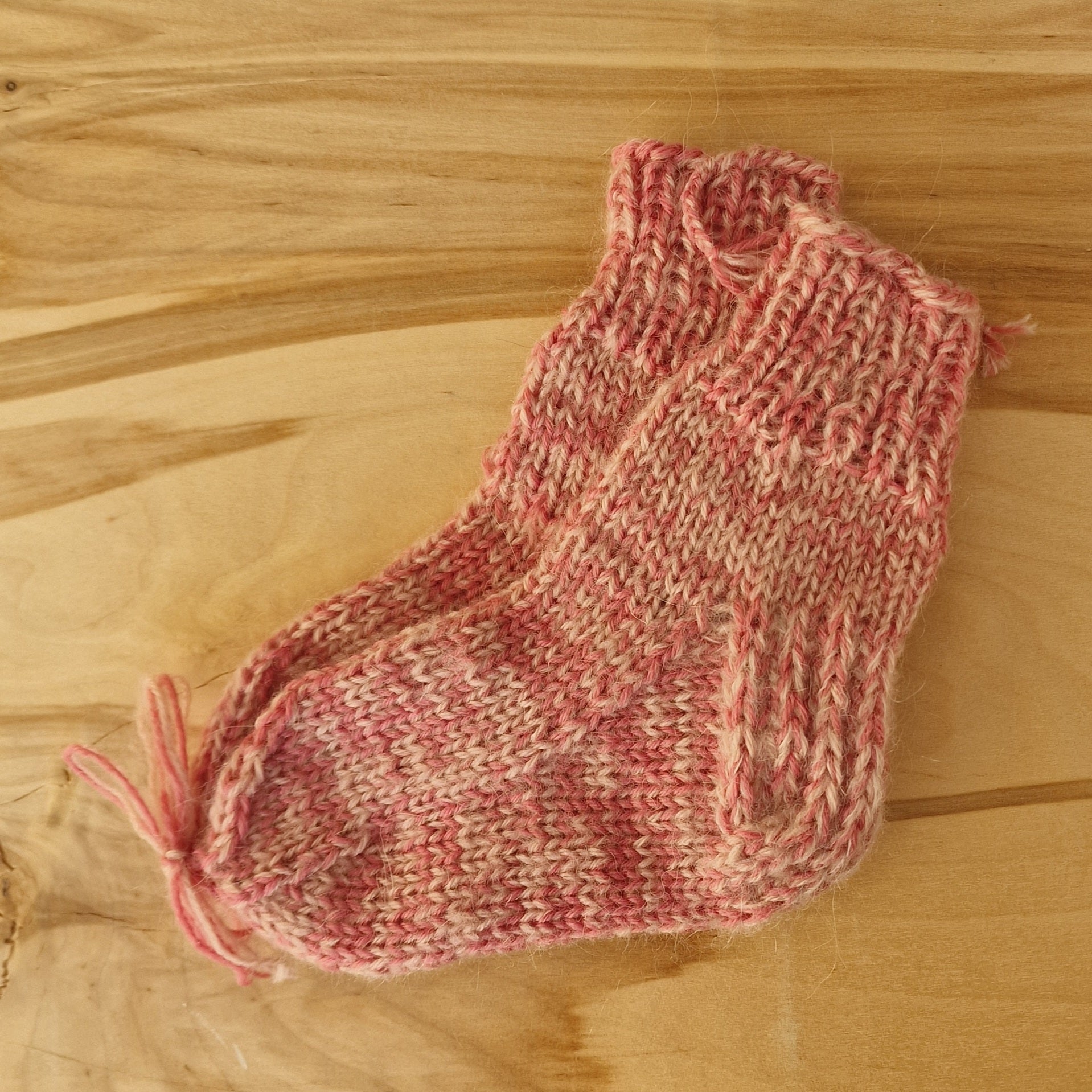 Rozīgu toņu vilnas bērnu zeķes 23.-25.izm. (ALMA 167) - www.tiptip.lv 