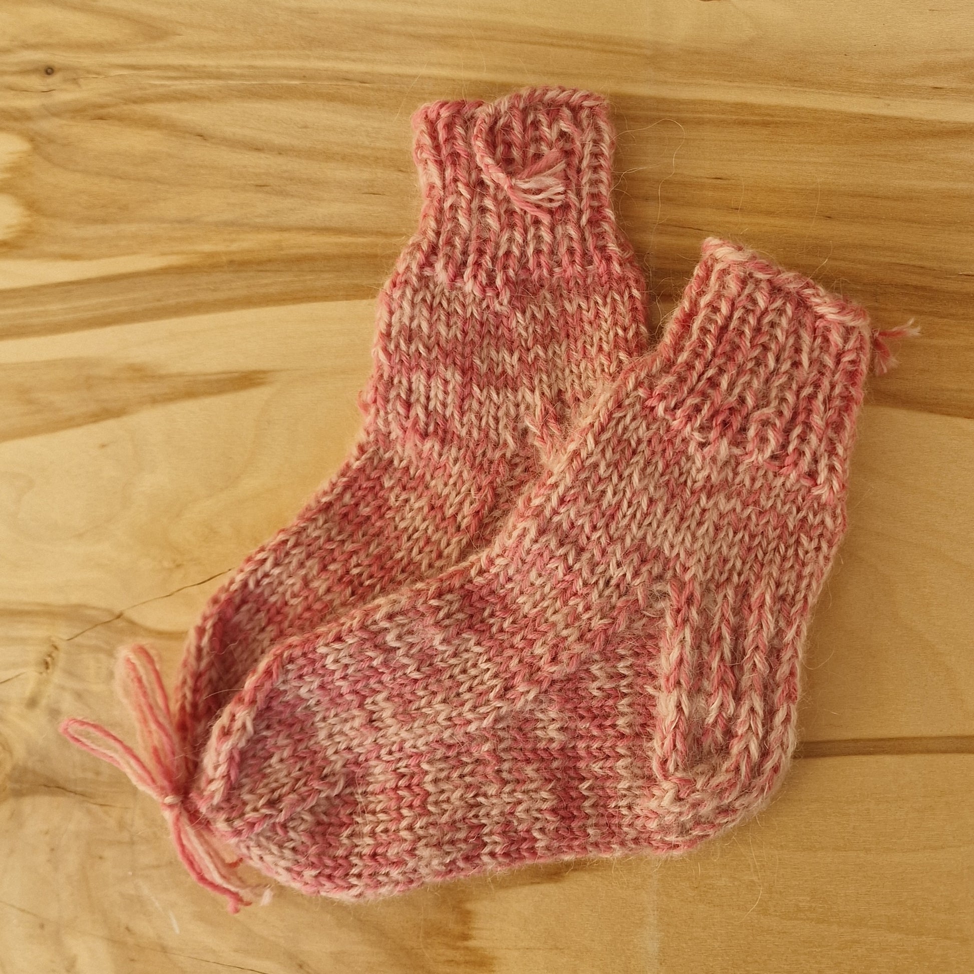 Rozīgu toņu vilnas bērnu zeķes 23.-25.izm. (ALMA 167) - www.tiptip.lv 