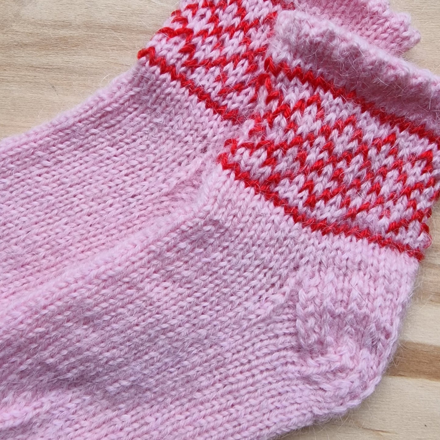 Rozā vilnas zeķes bērniem 1,5-3 gadi (VEZI 3) - www.tiptip.lv 