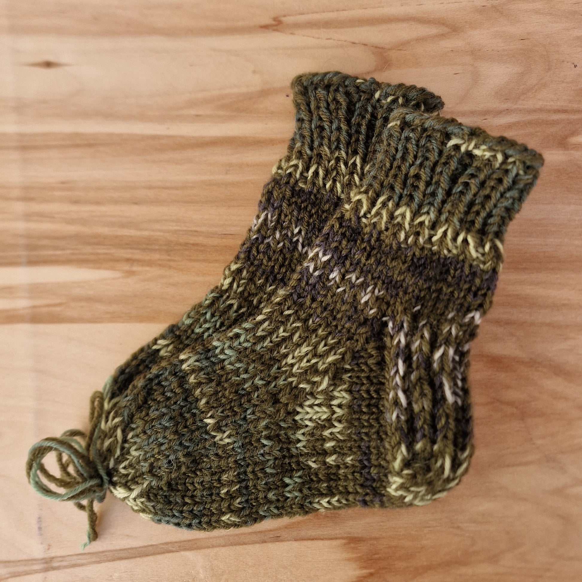 Sūnu zaļganu toņu vilnas bērnu zeķes 21.-23.izm. (ALMA 171) - www.tiptip.lv 