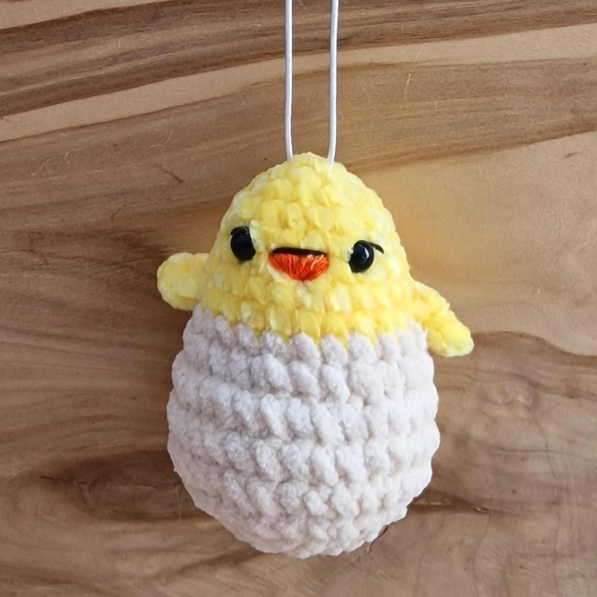 Tamborēts cālēns dzeltenā un ādas krāsā (AIPU 65) - www.tiptip.lv 