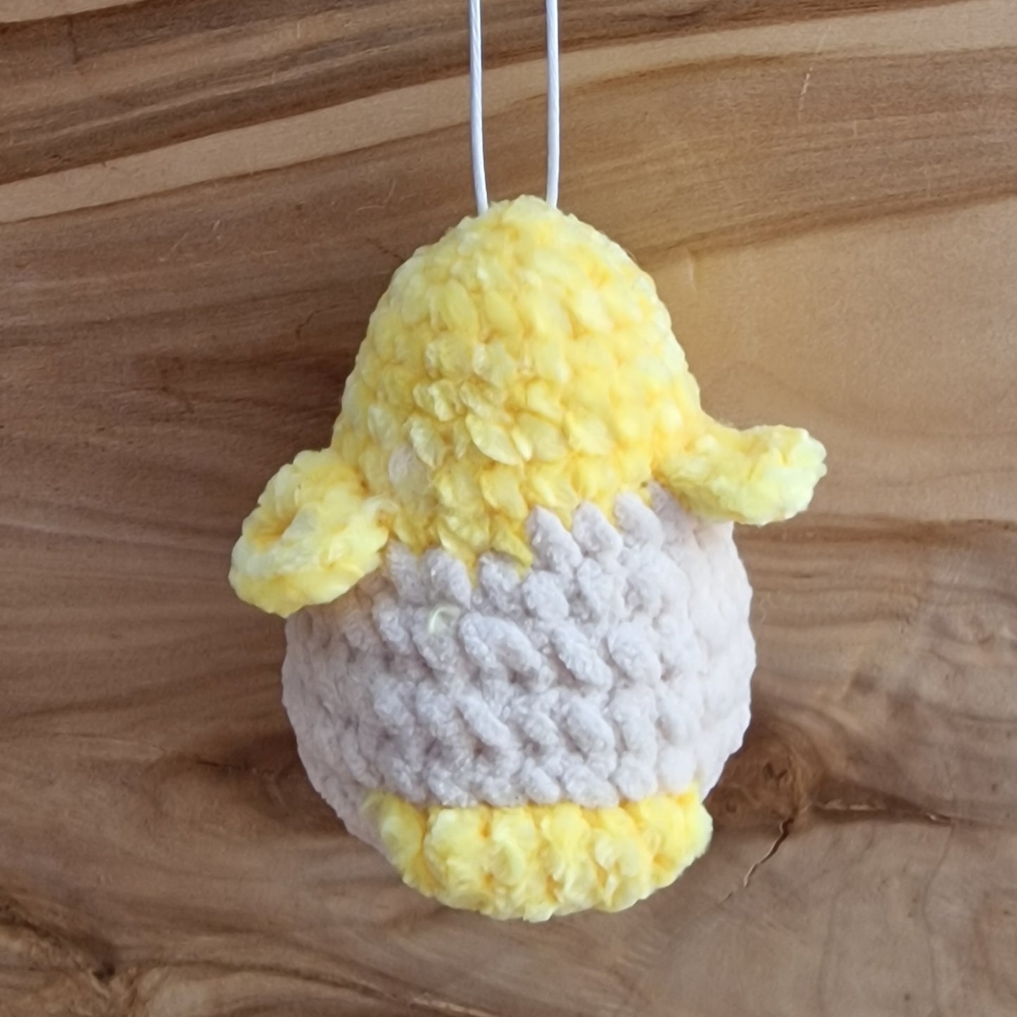 Tamborēts cālēns dzeltenā un ādas krāsā (AIPU 65) - www.tiptip.lv 