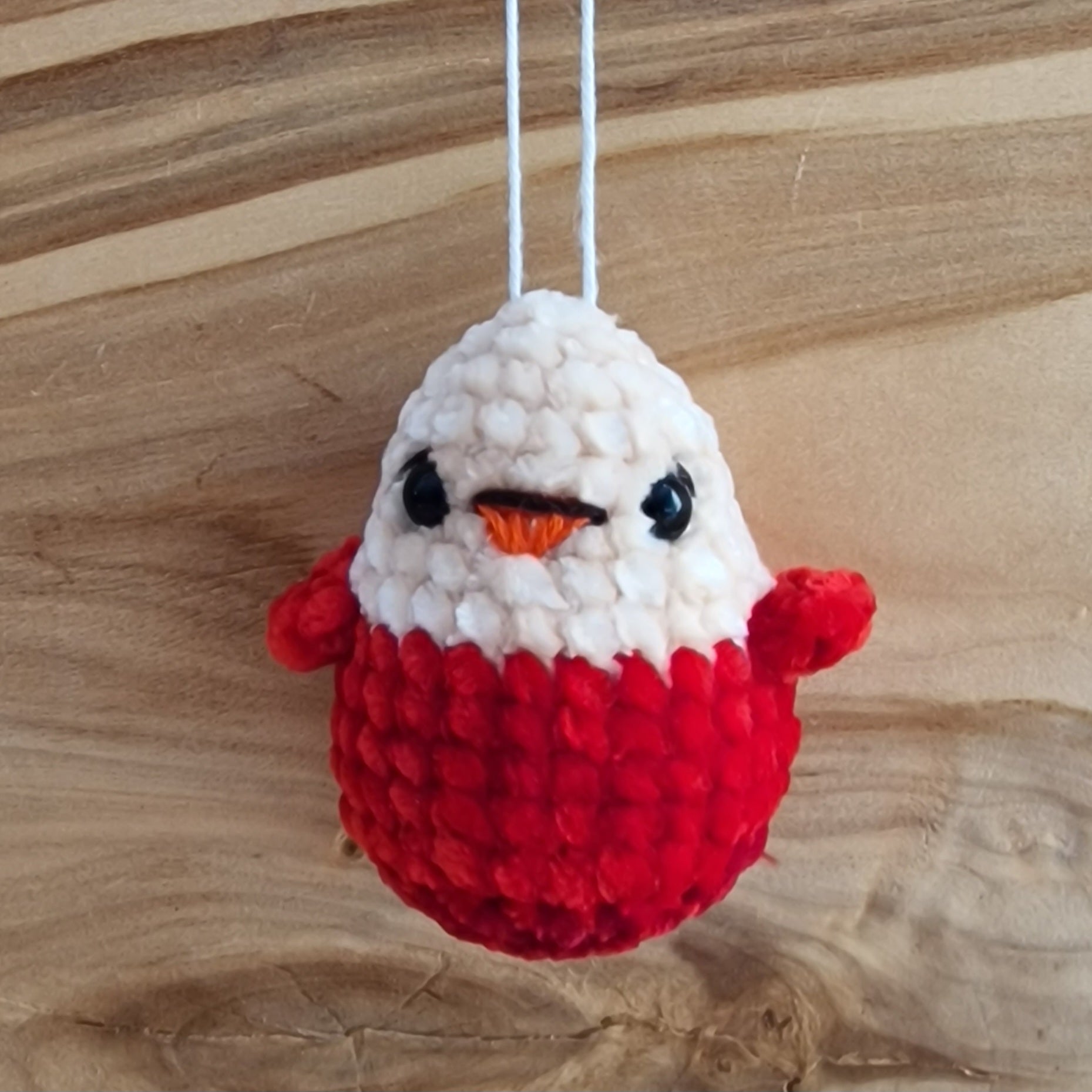 Tamborēts cālēns gaišs/sarkans (AIPU 69) - www.tiptip.lv 