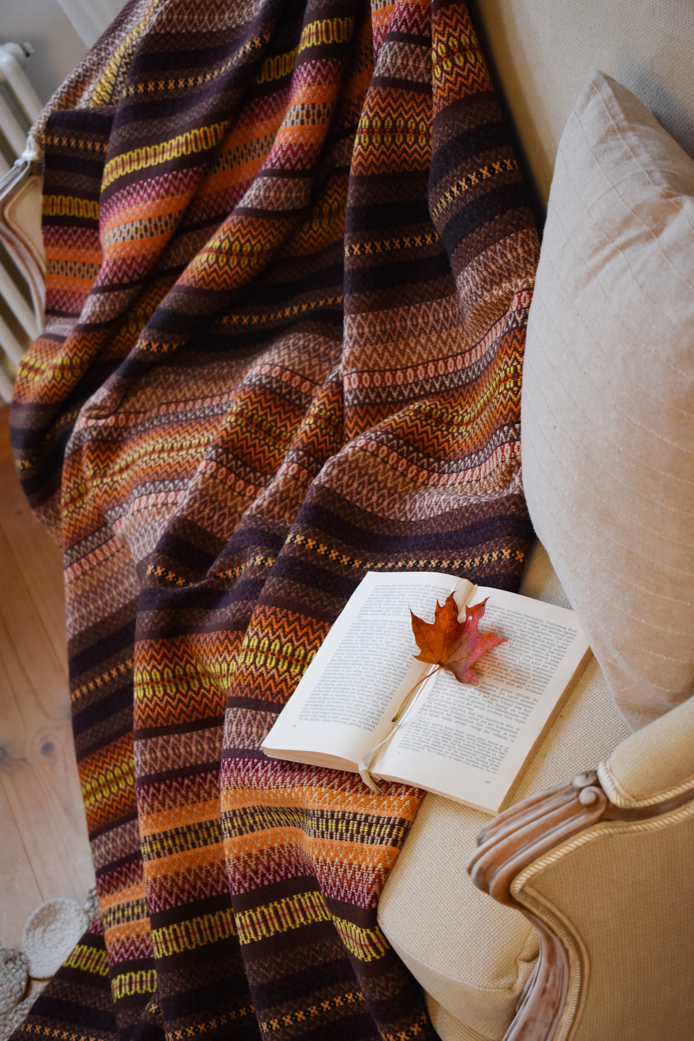 Woven wool blanket / bedspread in autumn colors (DZTO 28)